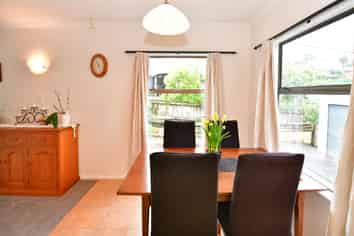 12 St James Avenue, Helensville