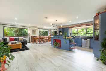 44 Coroglen Ave, Birkenhead