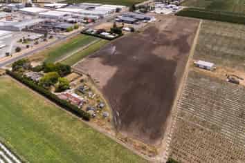 Large Omahu Road Opportunity