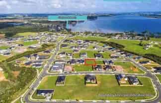 8 Okohaka Avenue, Glenbrook