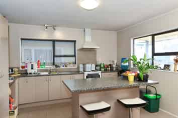 2 Michael Avenue, Dinsdale