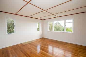 592 State Highway 25, Waitakaruru