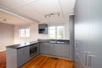 592 State Highway 25, Waitakaruru