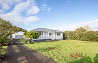 592 State Highway 25, Waitakaruru