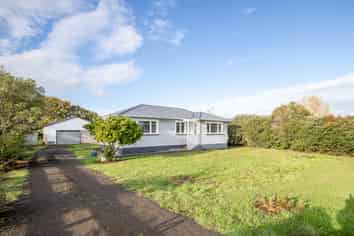 592 State Highway 25, Waitakaruru