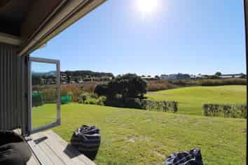 107 Mahoe Place, Matarangi