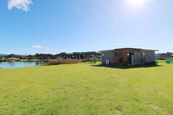 107 Mahoe Place, Matarangi