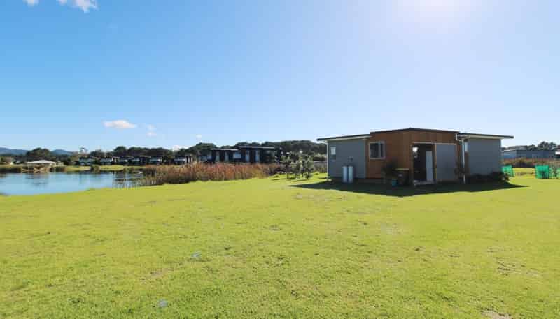 107 Mahoe Place, Matarangi