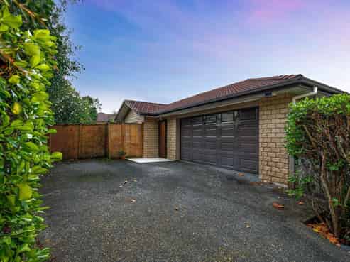 2 Chloe Place, Massey