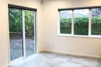 8A Brookland Place, Remuera