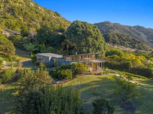 8480 State Highway 35, Whanarua Bay, Opotiki and Surrounds