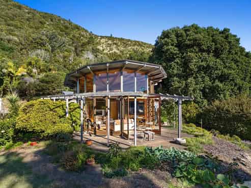 8480 State Highway 35, Whanarua Bay, Opotiki and Surrounds