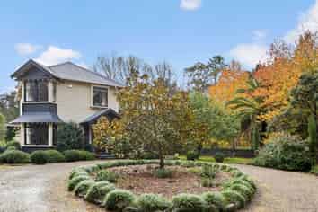 17 Pipitiwai Drive, Helensville