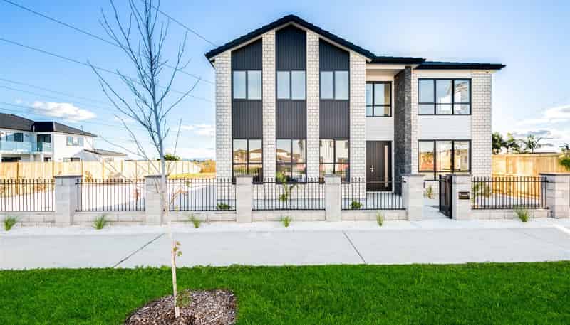 42C Donegal Park Drive, Flat Bush