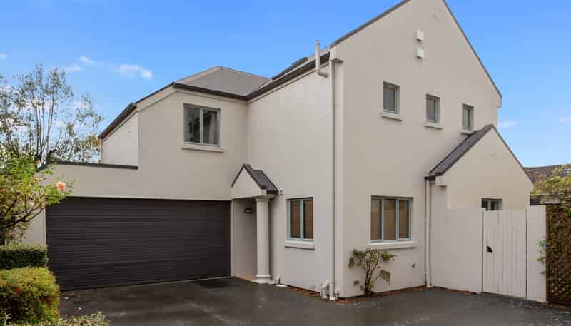 29 Stoneyhurst Street, Merivale