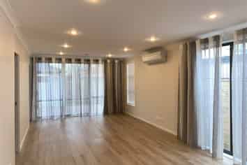 142 Hobsonville Road, Hobsonville