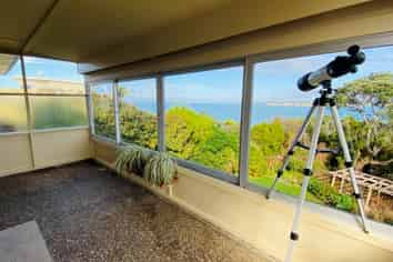 761 Whangaparaoa Road, Manly