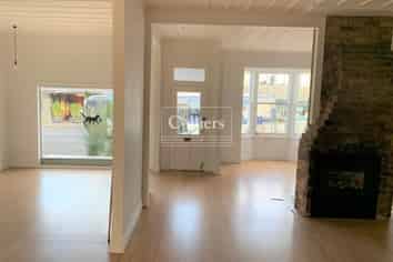 Villa Retail Premises in Kingsland Village 