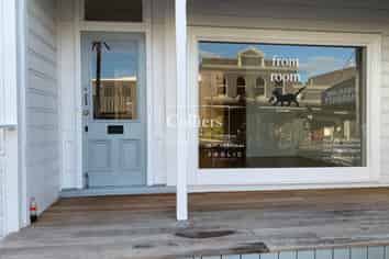 Villa Retail Premises in Kingsland Village 