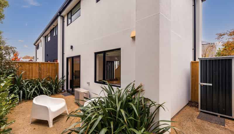 b/8 Moa Place, Christchurch Central