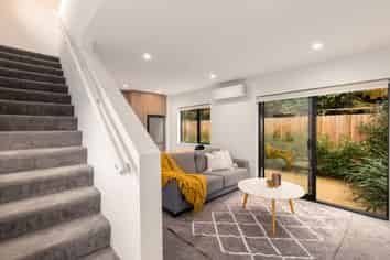 b/8 Moa Place, Christchurch Central