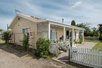 1523 State Highway 2, Pongakawa