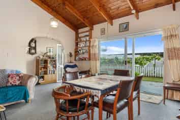 1523 State Highway 2, Pongakawa