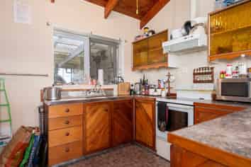 1523 State Highway 2, Pongakawa