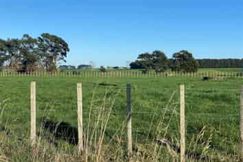 220 Ohanga Road, Onaero