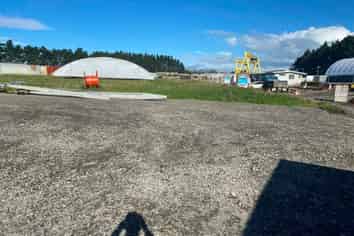 Large Industrial Yard with Porta-com