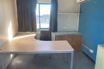 Large Industrial Yard with Porta-com