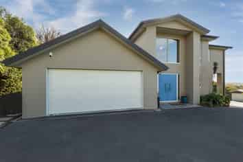 340 Centaurus Road, Hillsborough