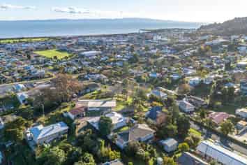 704 Richmond Street, Thames