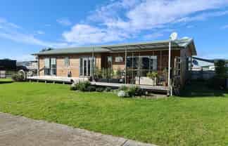 192 Ngaio Drive, Matarangi