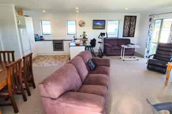 192 Ngaio Drive, Matarangi