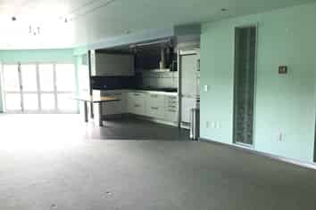 8 South End Ave, Otaika