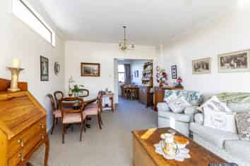 3/8 White Street, Waimataitai