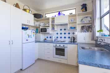 3/8 White Street, Waimataitai