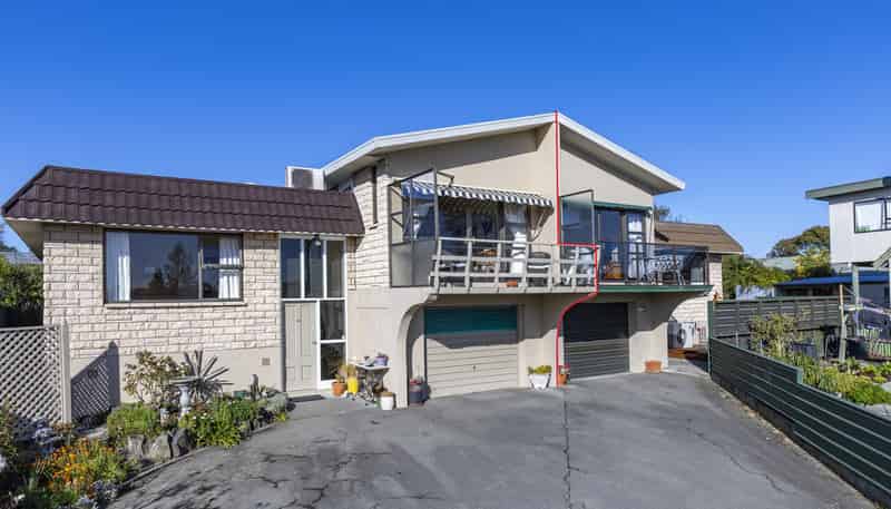 3/8 White Street, Waimataitai