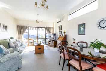 3/8 White Street, Waimataitai