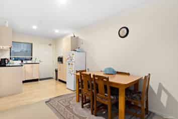 B317/176 Broadway, Newmarket