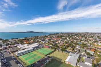 9-17 Byron Avenue, Takapuna