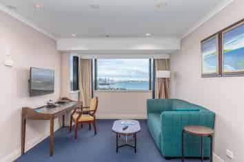 9-17 Byron Avenue, Takapuna