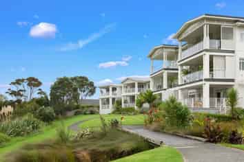 20 Eaves Bush Parade, Orewa