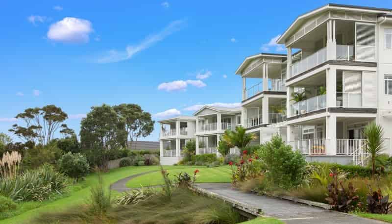 20 Eaves Bush Parade, Orewa