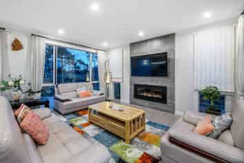 62 Pohutukawa Parade, Riverhead