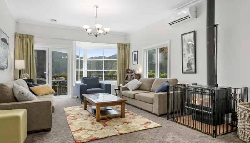 80 Wyndham Road, Pinehaven