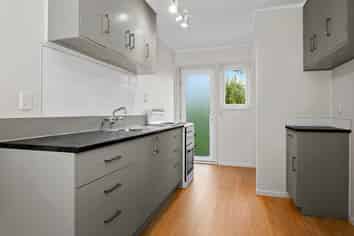 2/68A Ridge Road, Howick