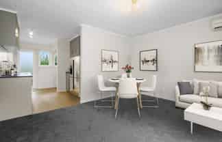 2/68A Ridge Road, Howick