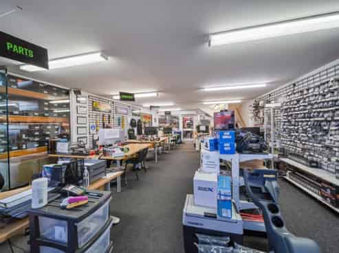 Prime automotive/trade retail precinct